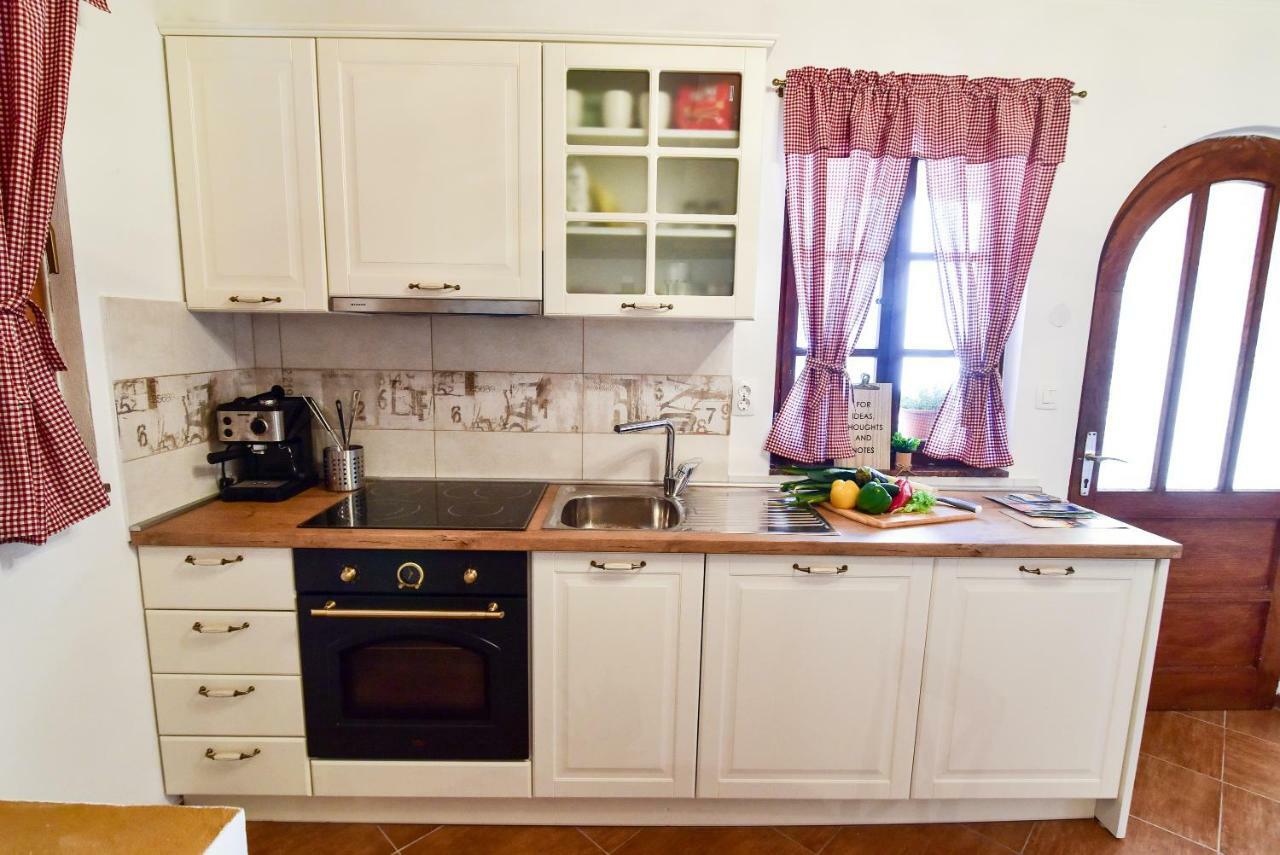 זאדאר Apartman Mare מראה חיצוני תמונה